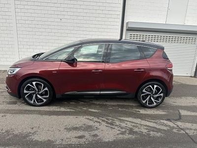 Rot Gebraucht 2018 Renault Scénic Bose Edition Van / Kleinbus | CHF 13’900