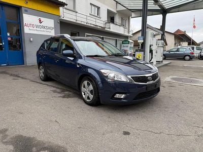 Gebraucht Kia Ceed Style 125 PS (91 kW) 2012 Kleinwagen