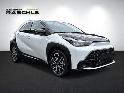 Neu Toyota Aygo X Sport 116 PS (85 kW) 2025 Mehrfarbig SUV