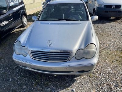 Gebraucht Mercedes C180 Avantgarde 143 PS (105 kW) 2003