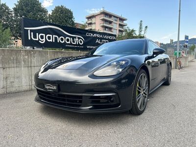 Porsche Panamera 4