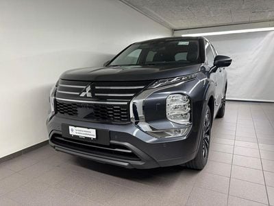 Grau Neu 2025 Mitsubishi Outlander P-HEV Invite SUV | CHF 57’680 (Teuer)