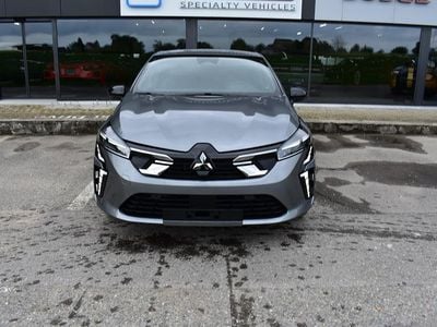 Neu Mitsubishi Colt Intense 145 PS (106 kW) 2025 Grau SUV