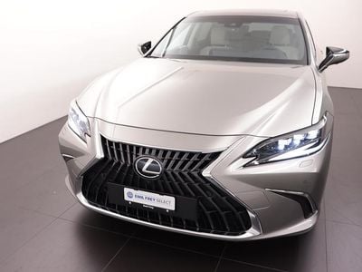 Silber Gebraucht 2024 Lexus ES300H Limousine | CHF 46’990