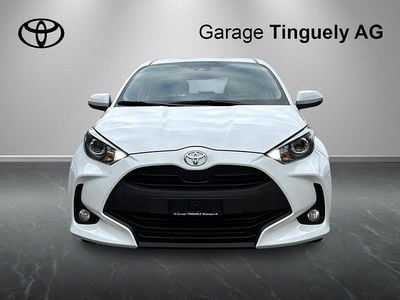 Weiss Gebraucht 2021 Toyota Yaris Trend Limousine | CHF 16’800 (Fairer Preis)