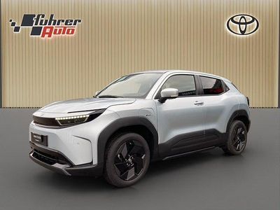 Neu Toyota Urban Cruiser Trend 135 kW (184 PS) 2025 Silber SUV