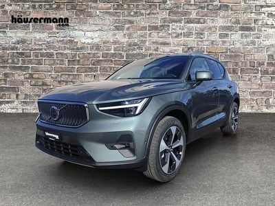 Grün Neu 2025 Volvo XC40 Core SUV | CHF 49’840