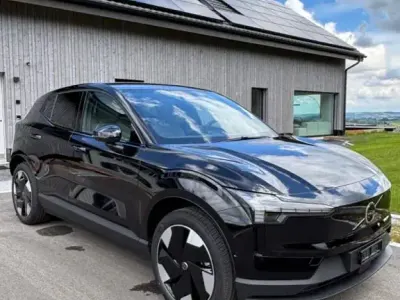 Neu (2026) Volvo EX30 Ultra 272 PS