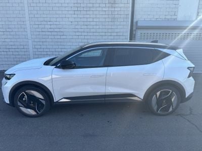 Gebraucht 2024 Renault Scénic Iconic Van / Kleinbus | CHF 39’900 (Fairer Preis)