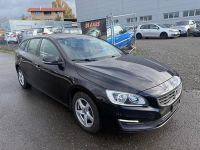 Gebraucht Volvo V60 Momentum 190 PS (139 kW) 2017 Kombi