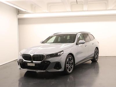 Grau Gebraucht 2024 BMW 520 Comfort Edition Kombi | CHF 53’900 (Etwas zu teuer)