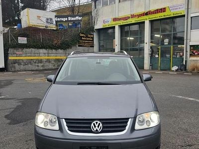 Gebraucht 2006 VW Touran Highline Van / Kleinbus | CHF 2’600 (Etwas zu teuer)