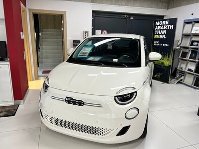Gebraucht 2024 Fiat 500e | CHF 26’990 (Fairer Preis)