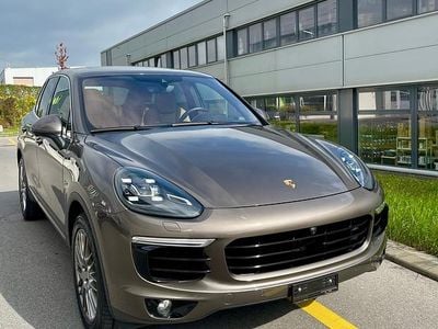 Gebraucht 2015 Porsche Cayenne S E-Hybrid Edition SUV | CHF 26’900 (Fairer Preis)
