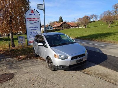 Gebraucht Mitsubishi Colt Edition 95 PS (69 kW) 2013 Grau Limousine