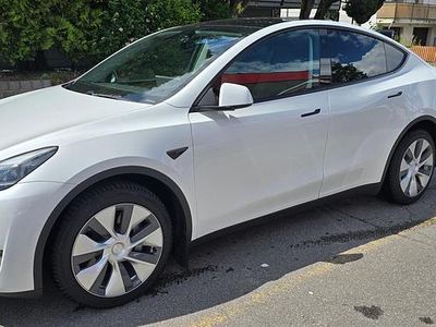 Gebraucht 2024 Tesla Model Y Long Range AWD SUV | CHF 39’995 (Etwas zu teuer)