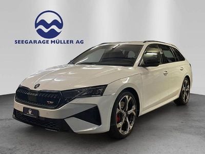 Weiss Neu 2025 Skoda Octavia RS Kombi | CHF 43’900 (Guter Preis)