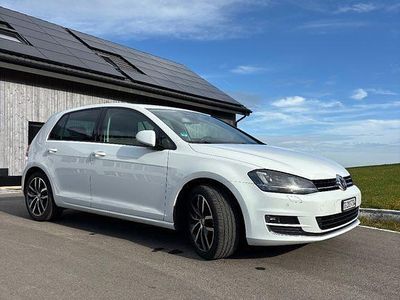 Gebraucht 2014 VW Golf Highline Limousine | CHF 8’500 (Etwas zu teuer)