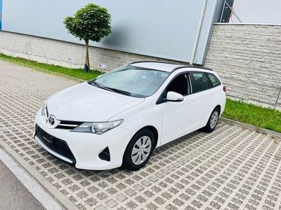 Toyota Auris Touring Sports