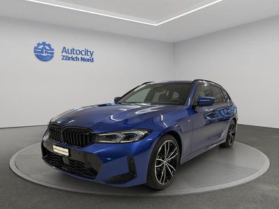 Blau Gebraucht 2024 BMW 330 Comfort Edition Kombi | CHF 57’990