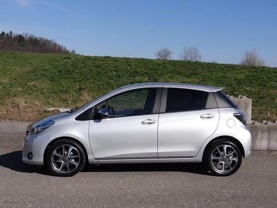 Gebraucht Toyota Yaris Premium 99 PS (72 kW) 2014 Kleinwagen