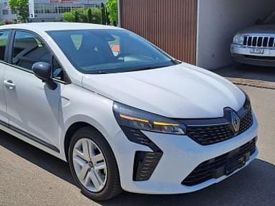 Gebraucht Renault Clio V Evolution 94 PS (69 kW) 2024 Weiss Limousine