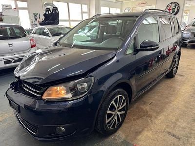 Gebraucht 2014 VW Touran Comfortline Van / Kleinbus | CHF 2’900