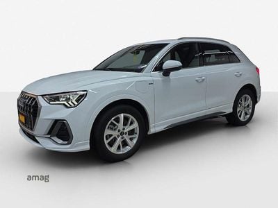 Gletscherweiss metallic Gebraucht 2021 Audi Q3 Attraction SUV | CHF 29’490 (Fairer Preis)