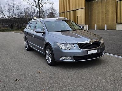 Gebraucht 2010 Skoda Superb Elegance Kombi | CHF 7’499 (Fairer Preis)