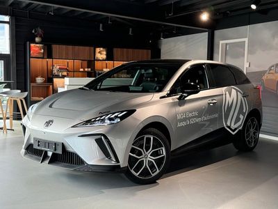 Schwarz Neu 2025 MG MG4 EV Trophy Kleinwagen | CHF 30’640 (Fairer Preis)