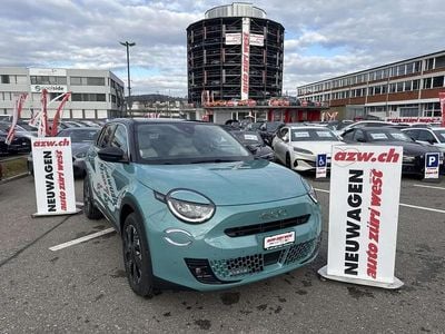 Neu Fiat 600 La Prima 145 PS (106 kW) 2026 Blau SUV