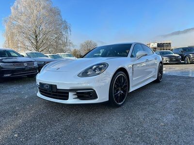 Porsche Panamera 4S