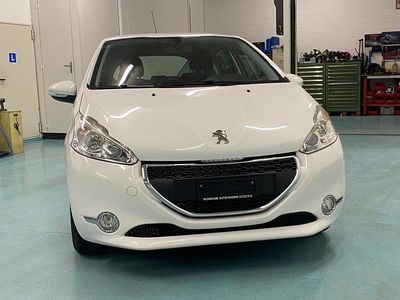Gebraucht 2013 Peugeot 208 Active Kleinwagen | CHF 3’900 (Fairer Preis)