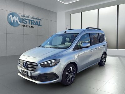 Gebraucht Mercedes T180 Progressive 116 PS (85 kW) 2022 Silber Van / Kleinbus