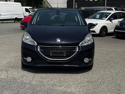 Gebraucht 2015 Peugeot 208 Allure Kleinwagen | CHF 4’900 (Fairer Preis)