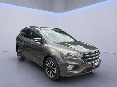 Gebraucht 2017 Ford Kuga ST-Line SUV | CHF 15’900 (Fairer Preis)