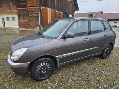 Gebraucht Daihatsu Sirion 55 PS (40 kW) 2000 Kleinwagen
