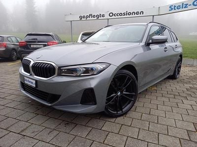 Grau Gebraucht 2022 BMW 320e Shadowline Kombi | CHF 27’800 (Guter Preis)