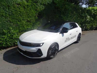 Weiss Gebraucht 2023 Opel Astra GSe Limousine | CHF 49’330