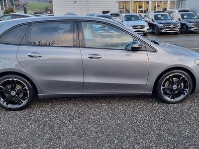 Gebraucht 2020 Mercedes B200 Night Van / Kleinbus | CHF 18’500