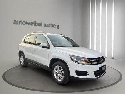 Weiss Gebraucht 2015 VW Tiguan Trendline SUV | CHF 12’950 (Fairer Preis)