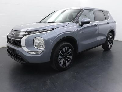 Grau Neu 2025 Mitsubishi Outlander P-HEV Invite SUV | CHF 54’400 (Fairer Preis)