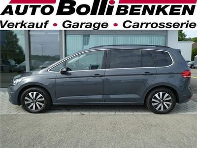 Grau Gebraucht 2023 VW Touran Comfortline Van / Kleinbus | CHF 33’980 (Etwas zu teuer)