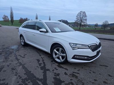 Gebraucht Skoda Superb Style 200 PS (147 kW) 2023 Kombi