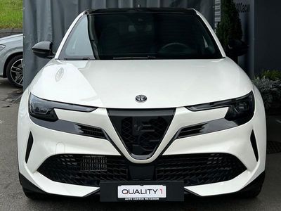 Gebraucht 2024 Alfa Romeo Junior Edizione Speciale SUV | CHF 28’800 (Etwas zu teuer)
