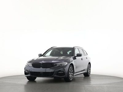 Grau Gebraucht 2021 BMW 330 Comfort Edition Kombi | CHF 42’500