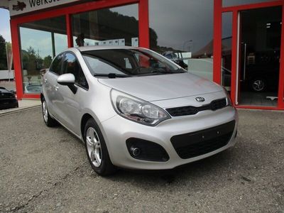 gebraucht Kia Rio 1.4 CVVT Style Automatic