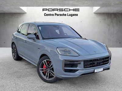 Gebraucht 2024 Porsche Cayenne Turbo E-Hybrid SUV | CHF 193’900 (Etwas zu teuer)