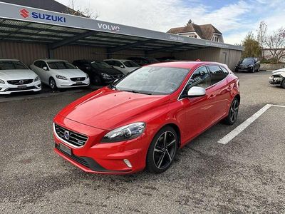 Gebraucht Volvo V40 Kinetic 190 PS (139 kW) 2014 Rot Kombi