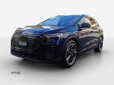 Navarrablau metallic Neu 2025 Audi Q4 e-tron Ambiente SUV | CHF 67’500 (Etwas zu teuer)